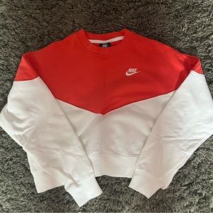 NIKE crop crewneck